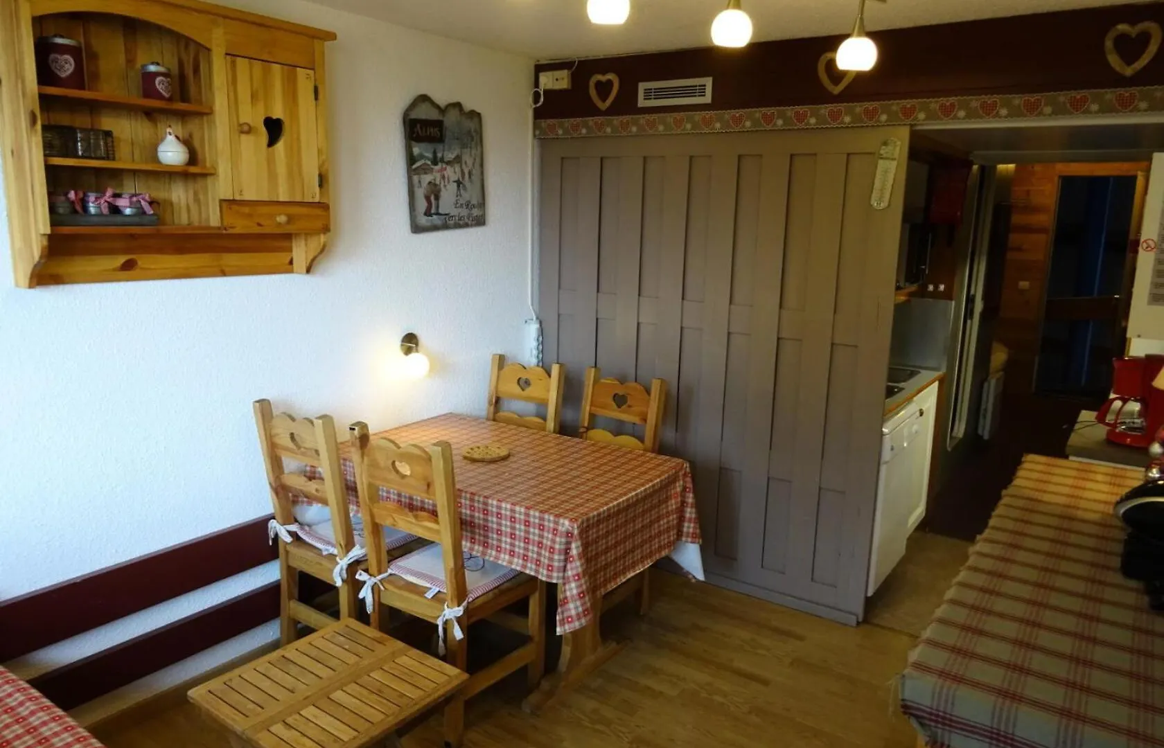 Residence Belles Challes - Beau Studio Pour 4 Personnes Ambiance Chalet, Skis Aux Pieds, Proche Des Commerces, Dans Le Village Du Charvet A Arc 1800 Mae-1793 Les Arcs  Apartment